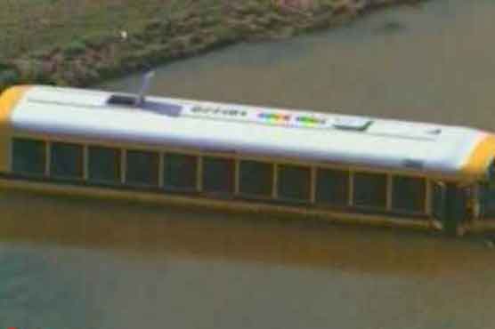 17 dead as bus plunges into river in Bangladesh