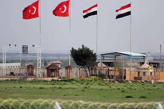 Car bomb kills 5 near Turkey-Syria border