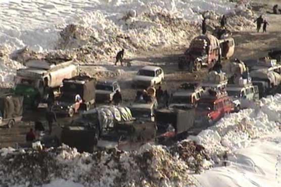 چترال: لواری ٹنل بند، ہزاروں مسافر پھنس گئے