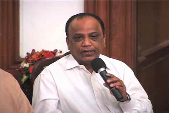 Ghauri takes notice of Pakistani seamen trapped in India