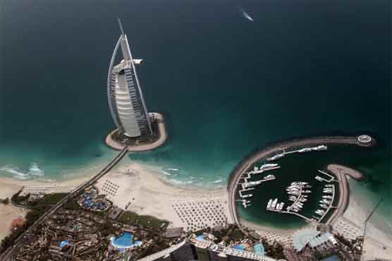 Dubai attracting fled money