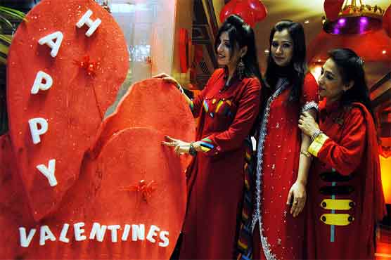 Roses, romance and risks 