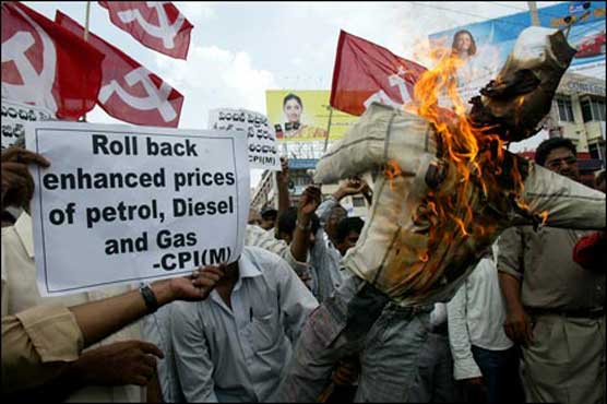 Indian workers go countrywide strike against poor policies