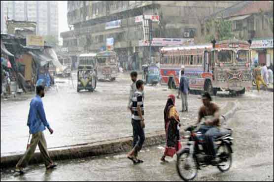 Snow, rain recall chill in parts of Pakistan