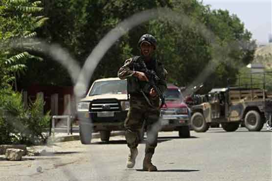 Suicide attack on Kabul army bus wounds six 