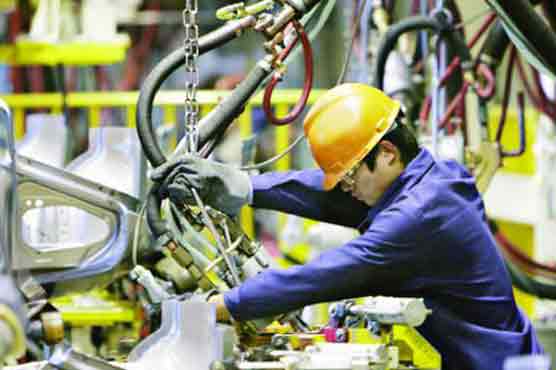 China's manufacturing expands in December