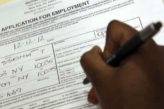 Steady US hiring expected last month despite cliff 