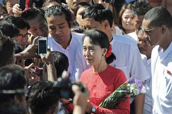 Myanmar mediators urge Suu Kyi help in Kachin war