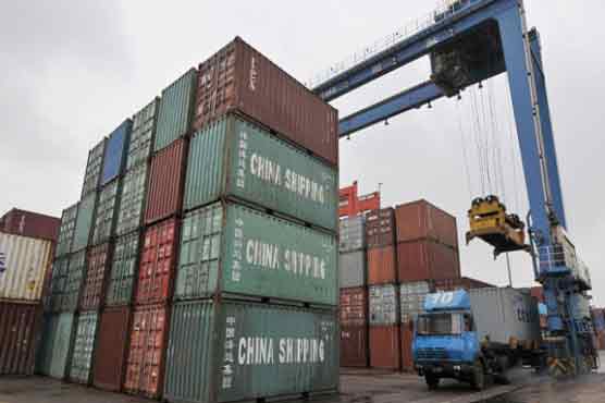 US trade gap may shrink on cheaper imported oil: experts