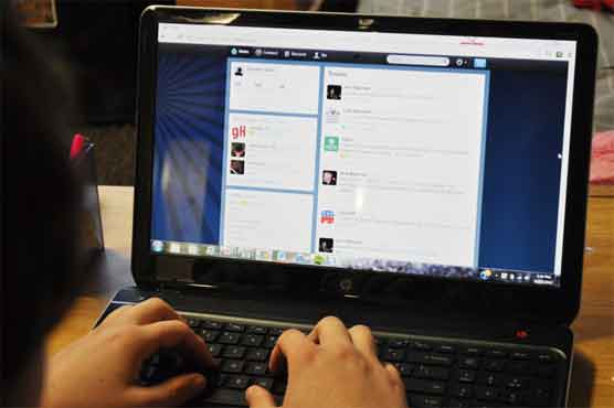 Why students should not join Twitter 