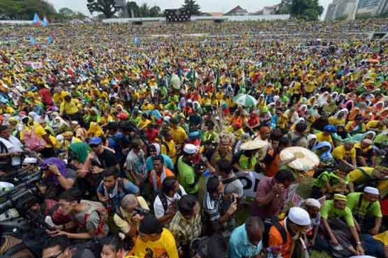 45,000 Malaysians join anti-government rally 