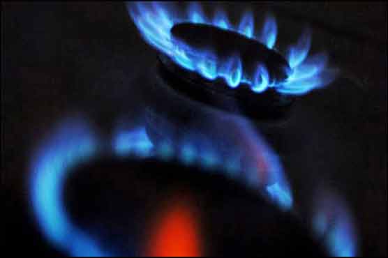 Twin cities perturbed by low gas pressure