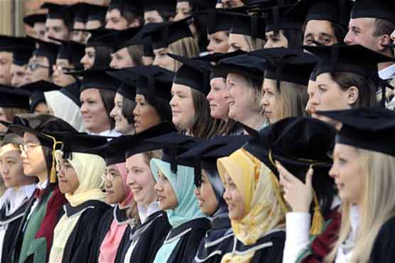 Number of Indian students in UK falls by a quarter