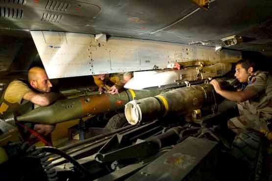 Hollande tightens security in France after Mali intervention 