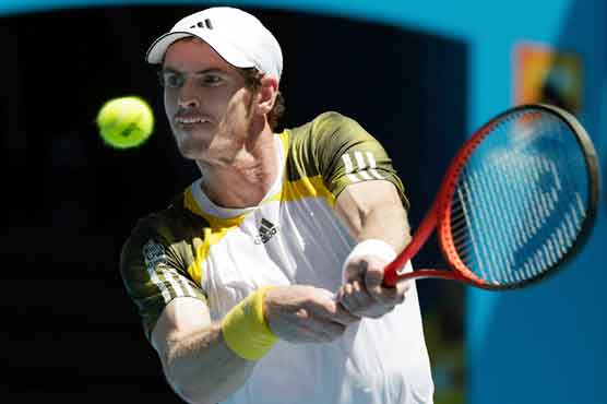 Murray wins his first match as a major winner