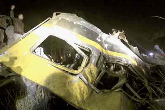 Egypt train clash leaves 19 troops dead