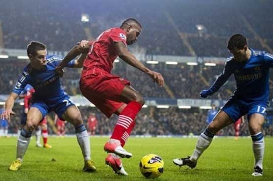 Chelsea suffer title blow as Saints rally