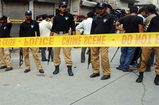 Peshawar: Police disperse families protesting with coffins