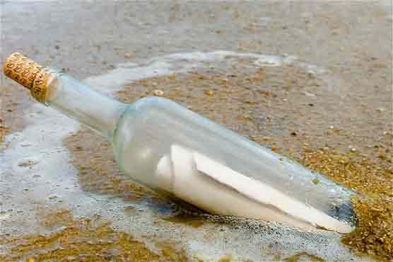 Message in bottle travels North Sea to Australia