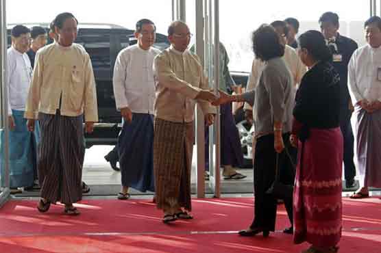 Myanmar seeks donors' aid for reforms