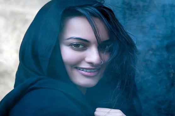 Why Shatrughan stopped wife from clapping at Sonakshi’s dance? 