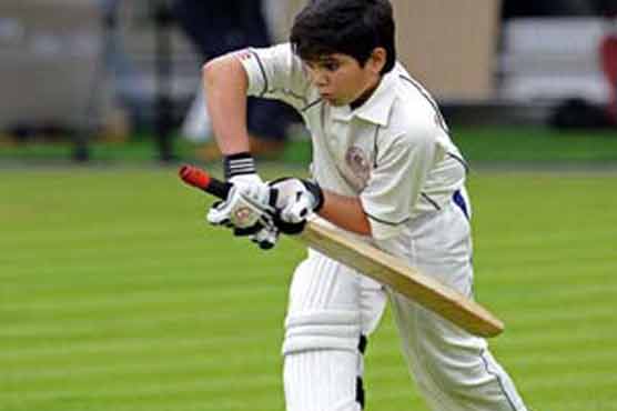 Arjun Tendulkar seen cheering team-mates