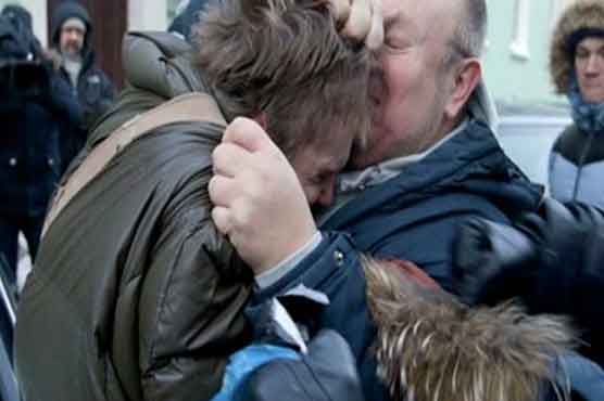 Russian protest against anti-gay law turns violent
