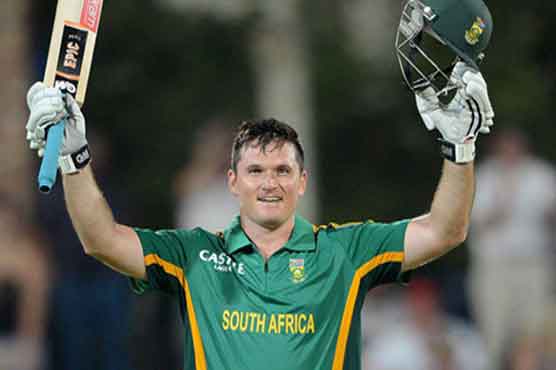 Smith century steers South Africa to nervy win