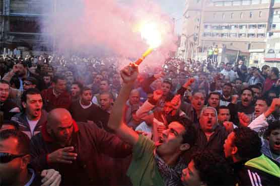 Egypt mourners bury 35 killed in Port Said riot