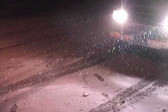 Skardu: New spell of snowfall starts