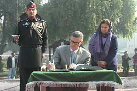 US supports democratic system in Pakistan: Olson