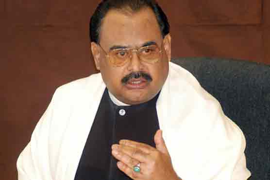 Altaf urges govt to provide security to traders