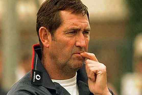 Gooch steps down as England limited overs batting coach 