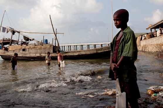 Thailand pushes back 200 Rohingya boat people: navy