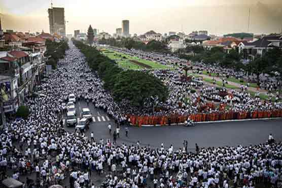 One million Cambodians weep for ex-king