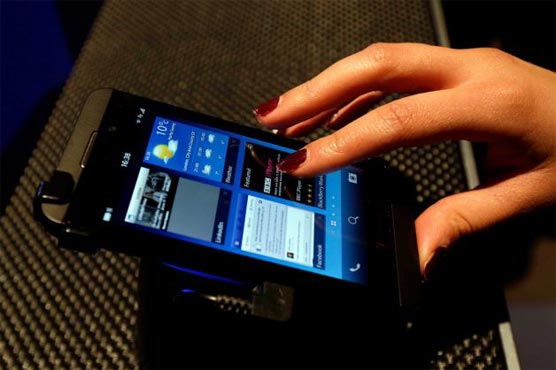 Review: BlackBerry Z10 is good stab at rebirth 