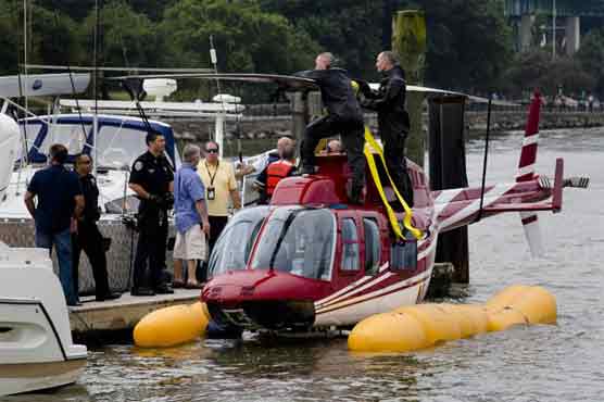 Helicopter lands in NYC's Hudson River; all safe
