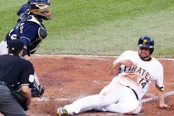 Pirates win 9th straight to extend MLB lead 