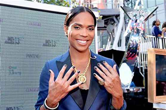 BET apologies to fashion blogger over attire clash