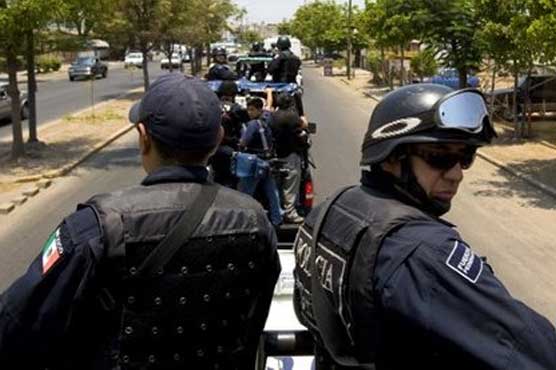 Gunmen kill 8 in southern Mexico