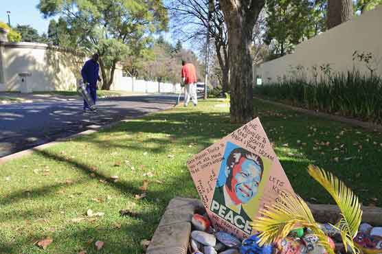 Mandela's family feud: S. Africa's shocking 'soap opera'