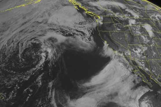 Hurricane Erick moving off Mexico's Pacific coast 
