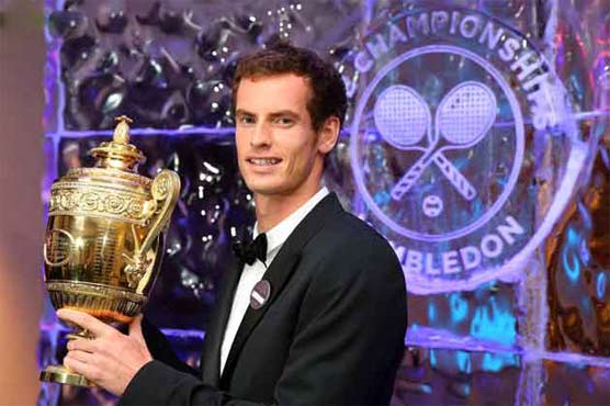 Queen leads Murray plaudits after historic win 