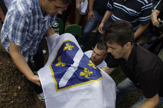 Baby among 409 buried on Srebrenica anniversary