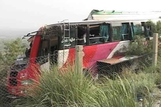 Eight die as bus plunges into ravine near Kallar Kahar