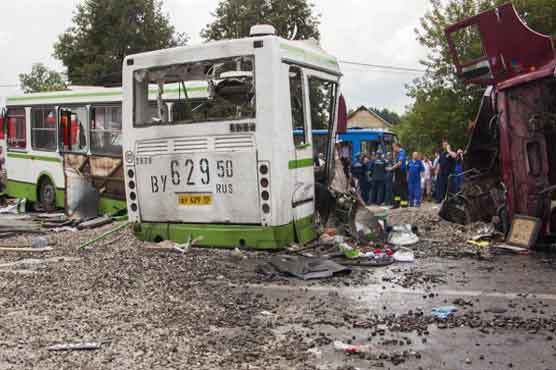 18 dead in Moscow truck-bus crash