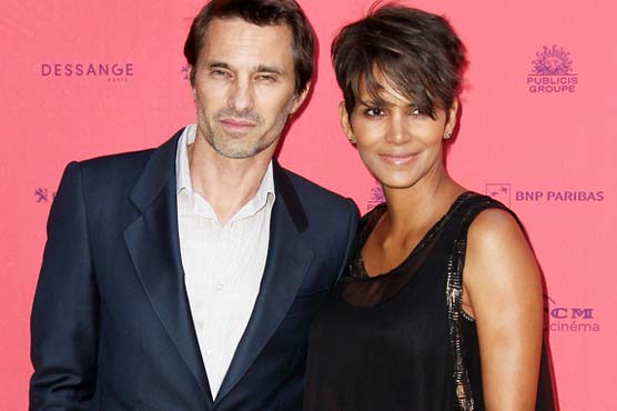 Halle Berry ties knot at French chateau