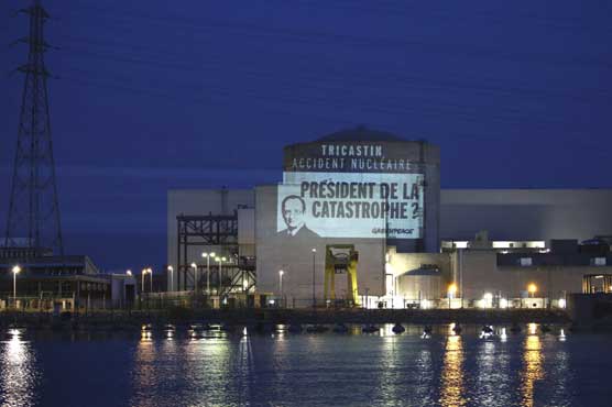 Greenpeace activists occupy French nuclear plant