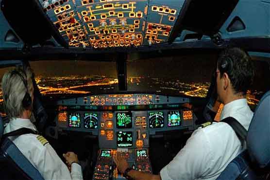 Monitoring automated systems a distraction for pilots 