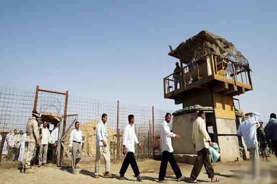 Militants attack Iraq prisons, free at least 500 inmates 